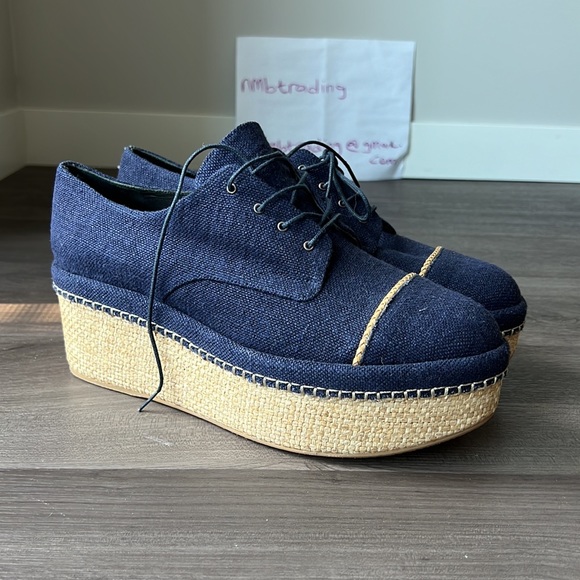 Stuart Weitzman denim/leather 9.5 made in Spain lace up platform shoes
